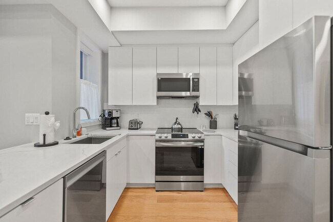 Foto del edificio - 418 D St SE