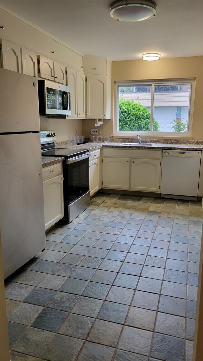 Eat in Kitchen - 1442 Melville Ave