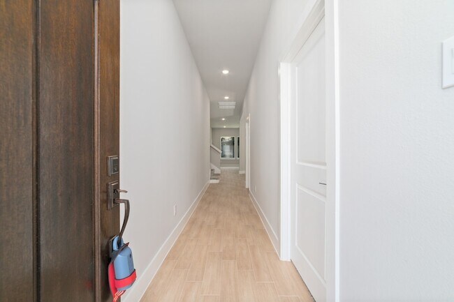 Foto del edificio - 3546 Talia Wood Ct