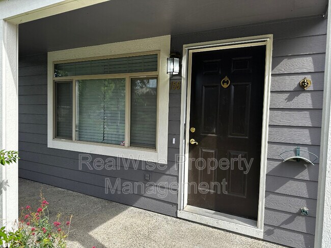 Building Photo - 156 Crocker St