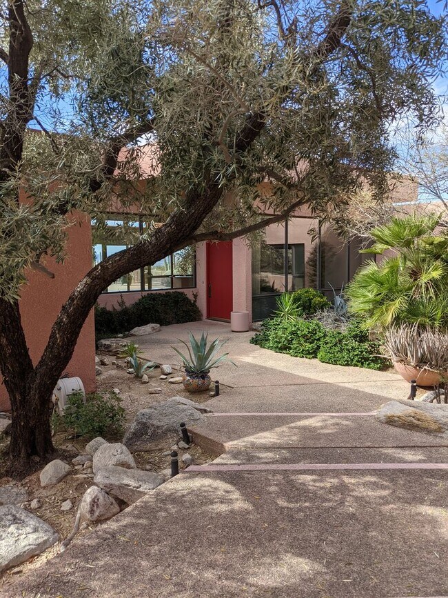 Building Photo - FINISTERRA GATED COMMUNITY RENTAL - VIEWS ...