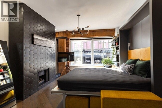 Building Photo - 1178 Hamilton St