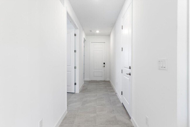 Building Photo - 6435 Seabright Ter