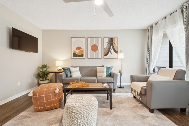 Photo - ReNew Tallahassee Apartments