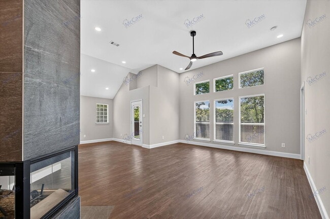 Photo - 739 Kilbridge Lane House
