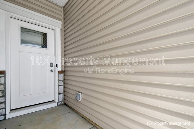 Building Photo - 5851 Ryman Dr