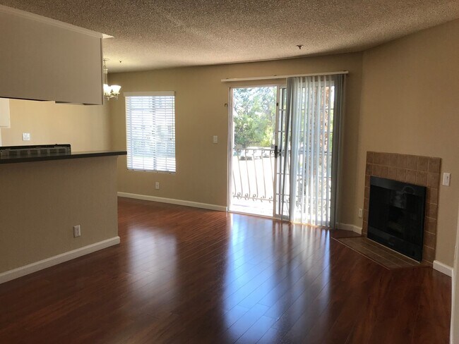Building Photo - 11505 Riverside Dr