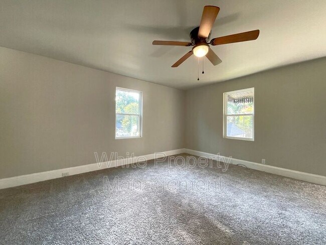 Foto del edificio - 706 Hillside St