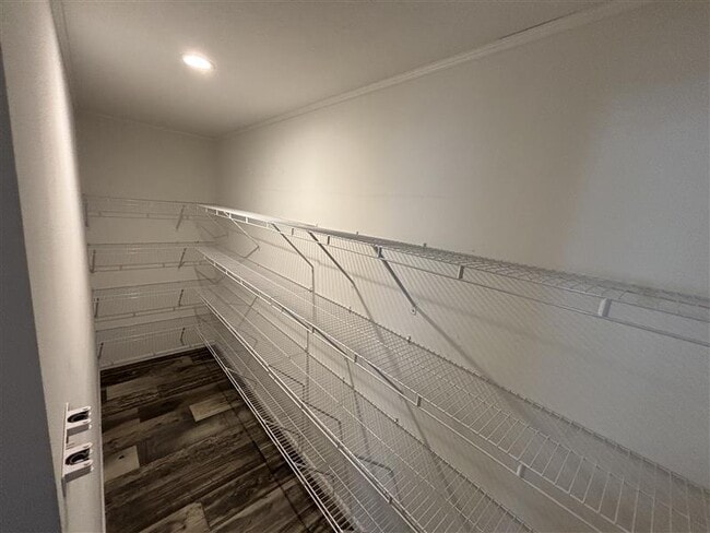 Building Photo - 78 Eisenhower St