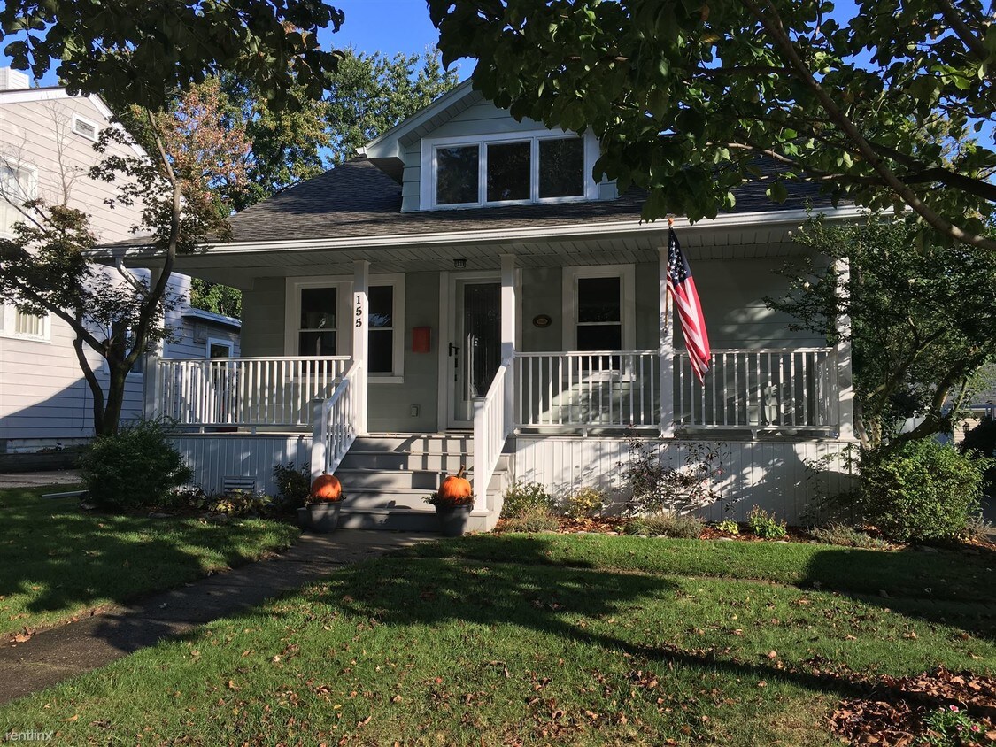 Foto principal - 155 Highland Ave