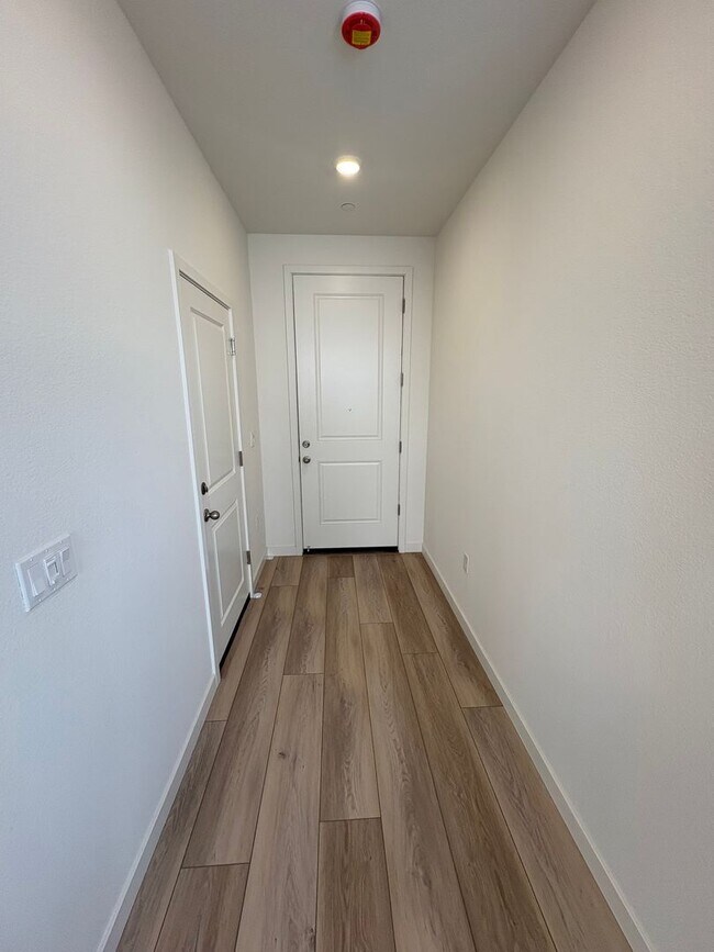 Foto del edificio - Beautiful New 3 Bedroom Home in the Heart ...