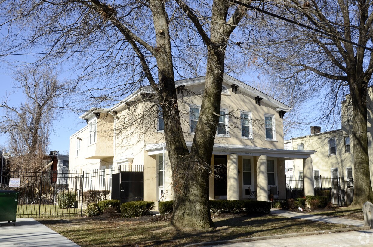 Foto del edificio - 418-428 N Preston St