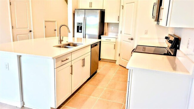 Building Photo - 8580 Lunar Skye St