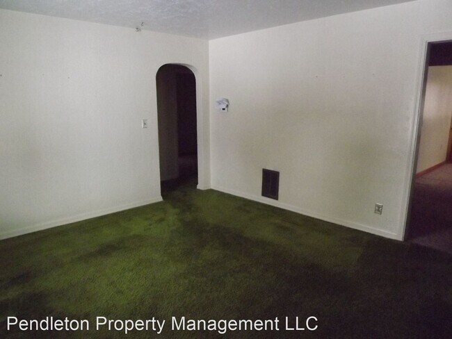 Foto del edificio - 3 br, 1 bath House - 453 E Darwin Street
