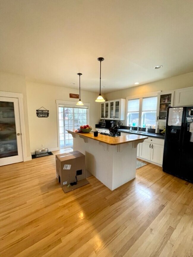 Foto del edificio - 1690 N W Lepage Pl