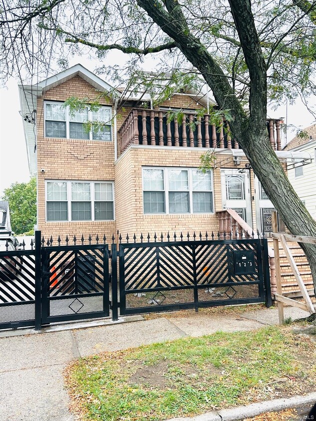 Primary Photo - 114-32 168th St