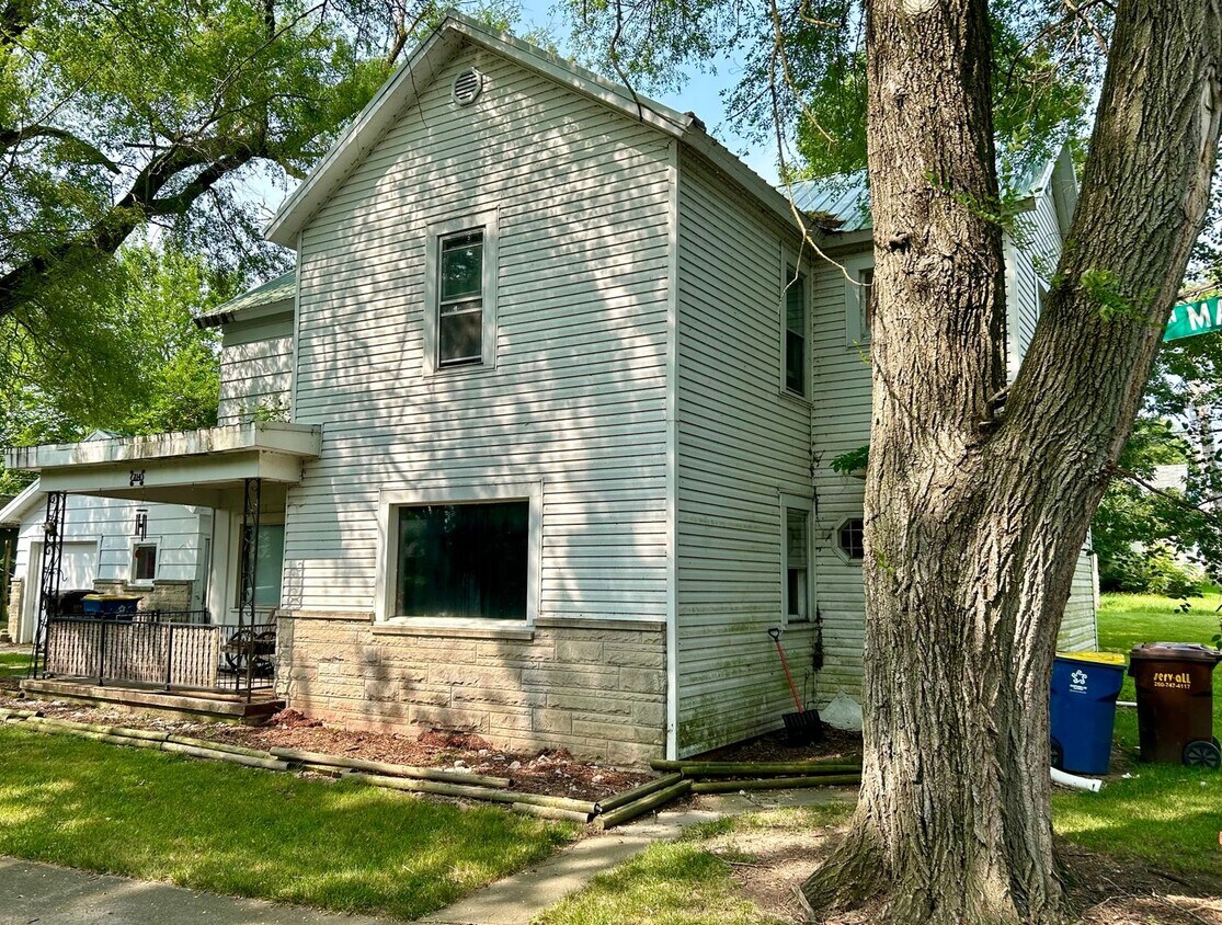 Foto principal - 314 N Marion St