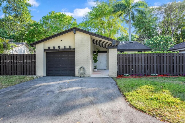 Foto del edificio - 10853 SW 132nd Cir Ct