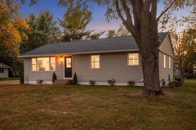 Foto del edificio - 15240 Kangaroo St NW