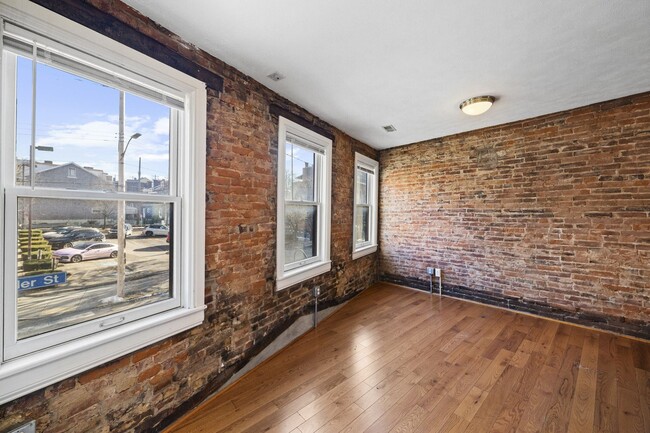 Building Photo - 4213 Butler St