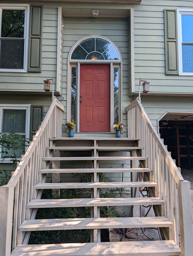 Main Door - 5464 Hunnington Mill Dr (Flowery Branch, GA) House