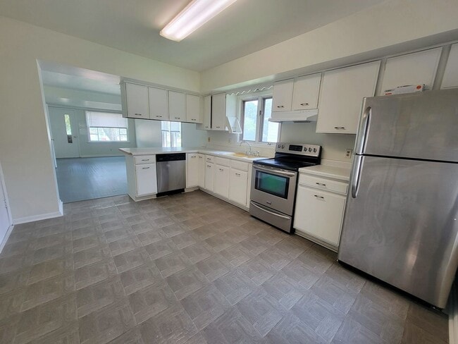 Building Photo - 412 Starr Ave