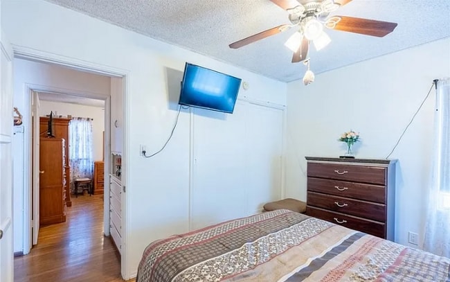 Foto del edificio - 5915 Fishburn Ave