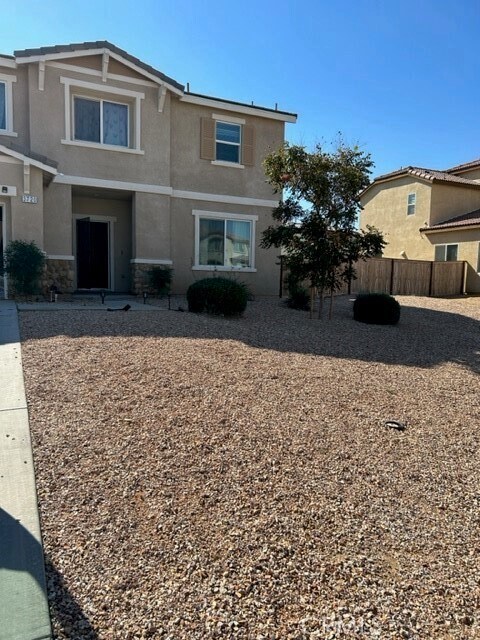 Foto del edificio - 3720 Mt Whitney Ave