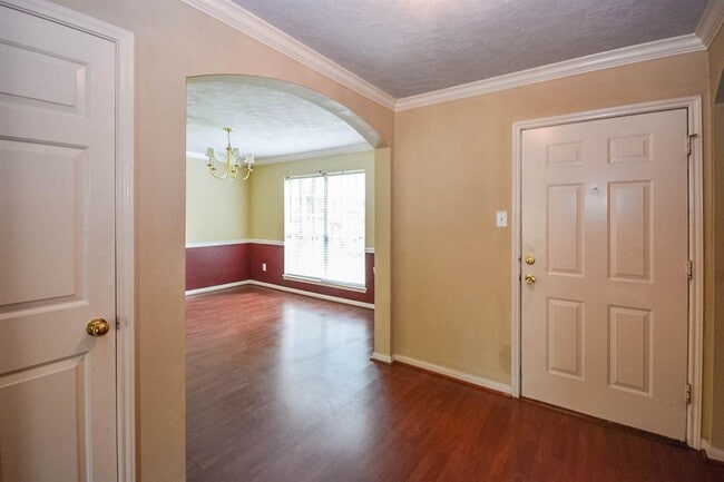 Building Photo - 16811 Basewood Ct