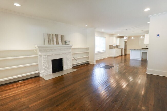 Foto del edificio - Midtown 2-bed, 2-bath Available Mid August!