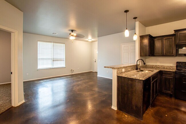 Foto del edificio - 1762-1764 Eighty Niner Ter Duplex