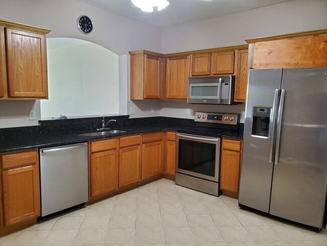 Building Photo - Coming mid August  4 Bedroom Forum Townhome