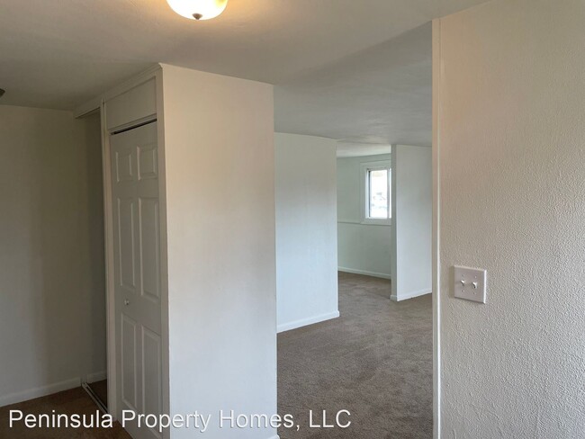 Building Photo - 4 br, 2 bath House - 2219 Rawood Drive