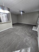 Building Photo - 3001 Heritage Villa Dr