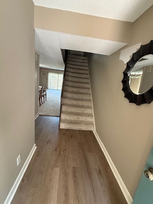 Foto del edificio - 2 Bedroom / 2 Bathroom @ Surf Court