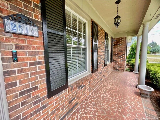 Foto del edificio - 2514 Dartmouth Dr