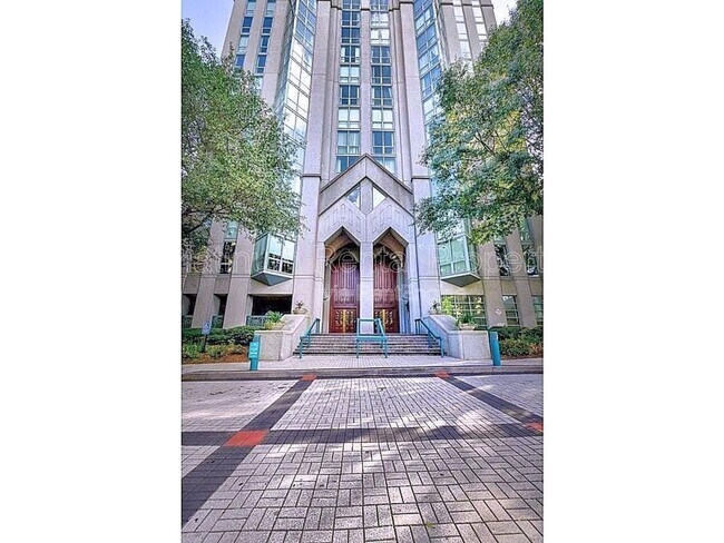 Foto del edificio - 2870 Pharr Ct S Northwest