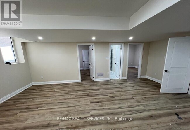 Building Photo - 25 Copperhill Hts