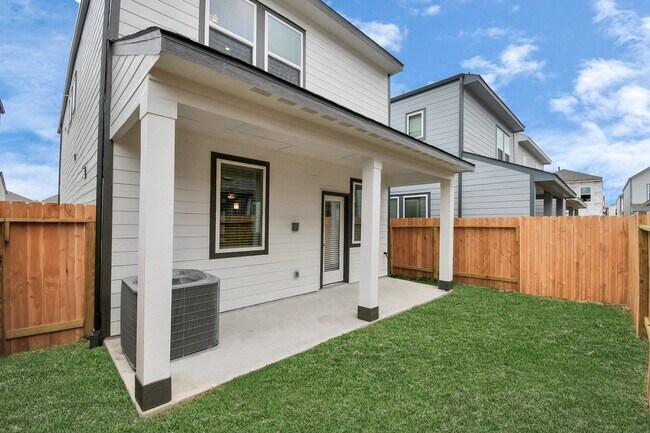 Foto del edificio - 8407 Arden valley Ln