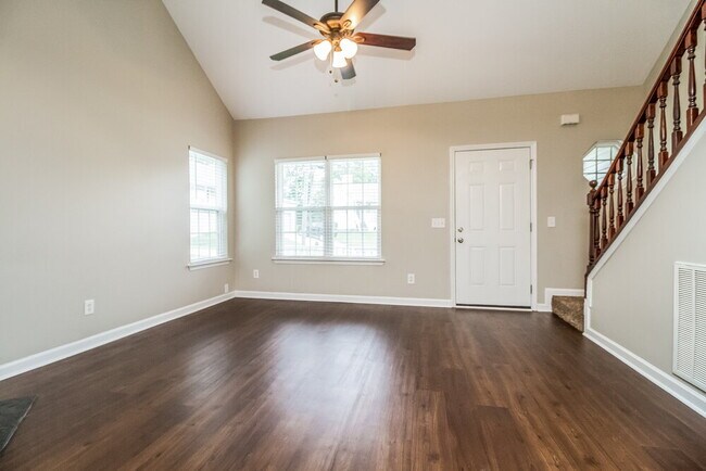 Building Photo - 1505 Chestnut Oak Dr