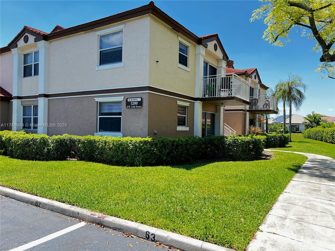 Foto principal - 1200 SW 113th Ter