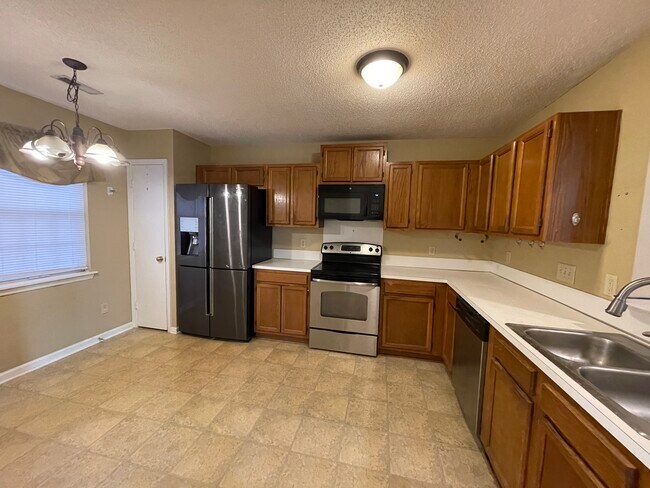 Foto del edificio - 8601 Findon Pl