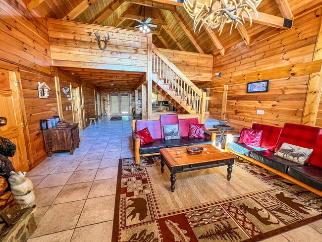 Foto del edificio - 169 Dream Mountain Rd