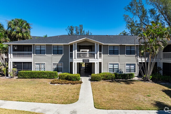 Building Entrance - Belvedere at Quail Run