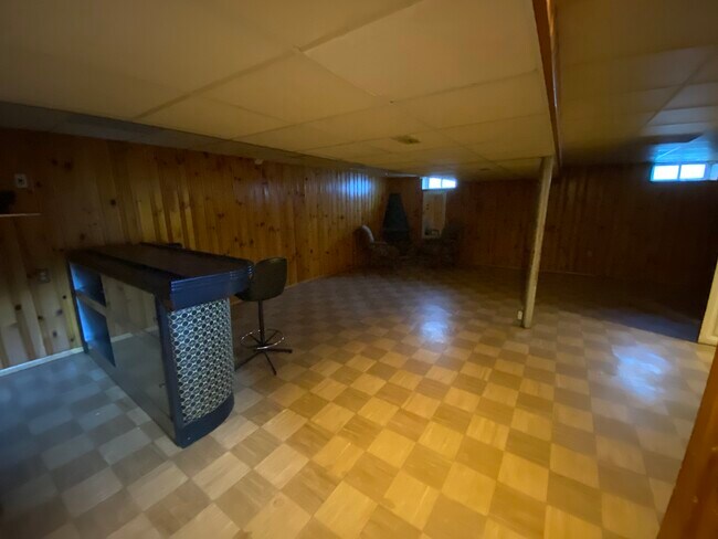 Foto del edificio - 808 Arthur Ave