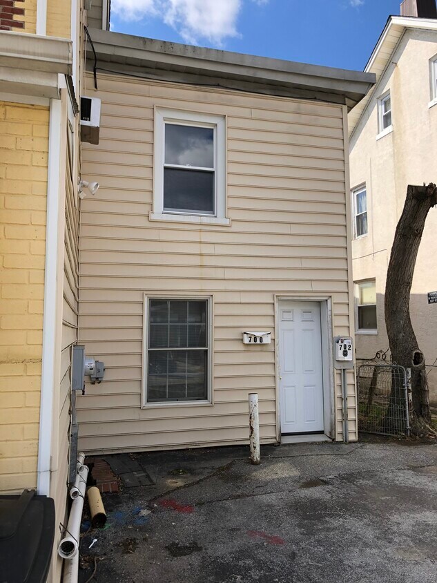 "a little house" - 702 Haverford Rd