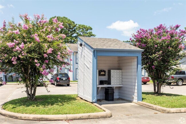 Foto del edificio - 13151 Walden Rd