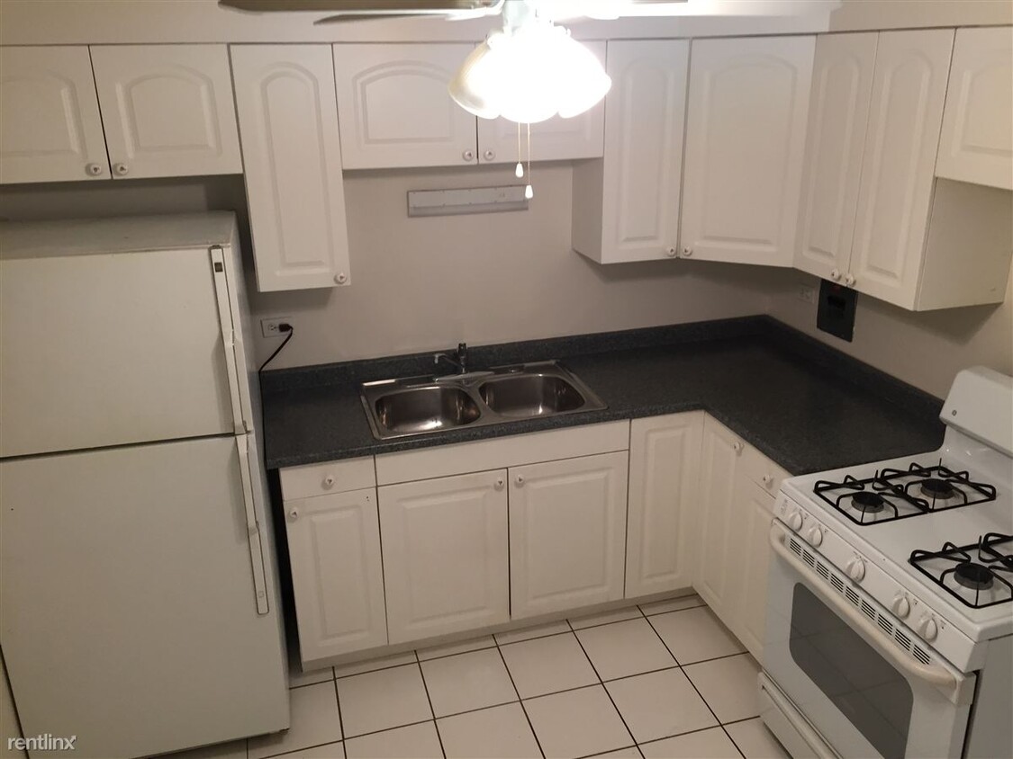 Foto principal - 4659 Dobson St