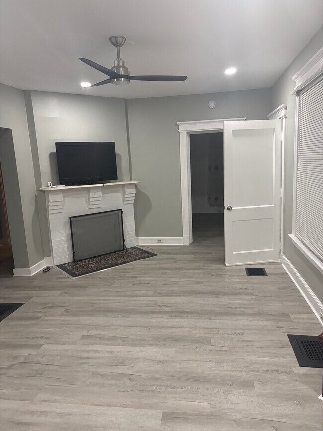 Foto del edificio - 950 Townsend Ave