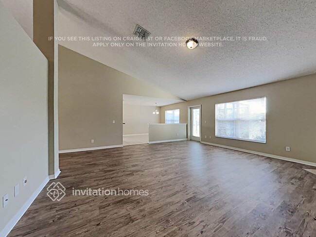 Building Photo - 1266 N Ridge Blvd